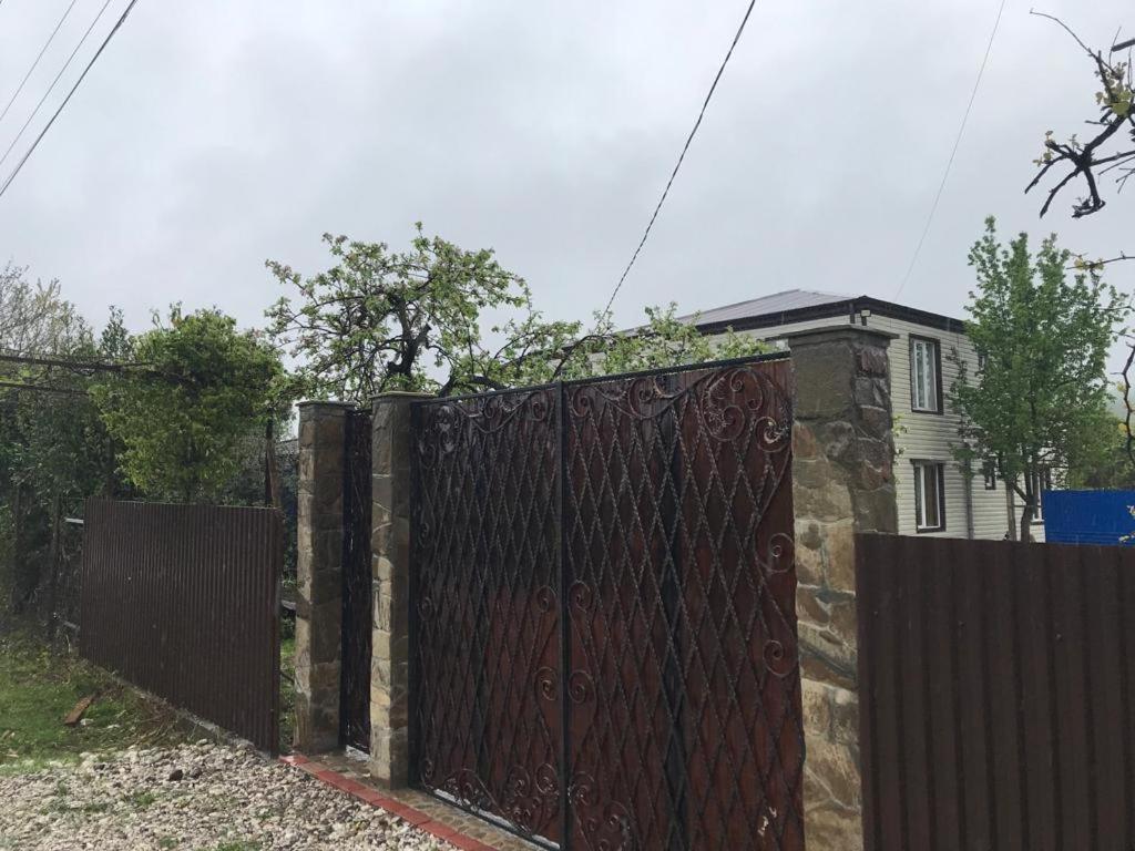 Бархат Gantiadi Exterior foto